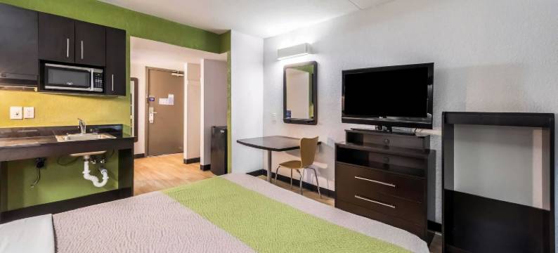 印第安纳波利斯 6 号开放式公寓酒店 - 印第安纳(Studio 6 Indianapolis, IN)图片