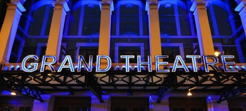 站台一侧的顶楼公寓(Station Side Penthouse)图片