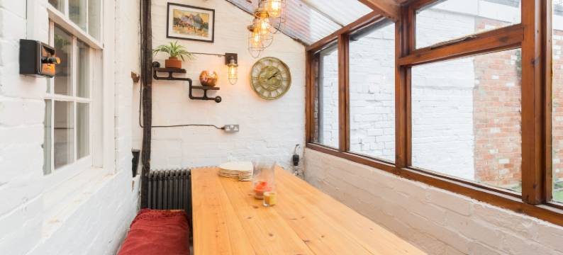 莎士比亚之家,免费停车,市中心地点(Shakespeare House Town Centre Free Parking)图片