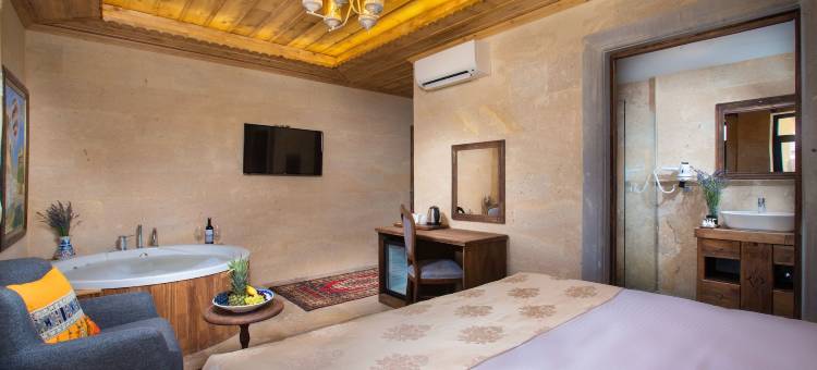 卡帕多奇亚金字塔石屋(Cappadocia Pyramid Stone House)图片