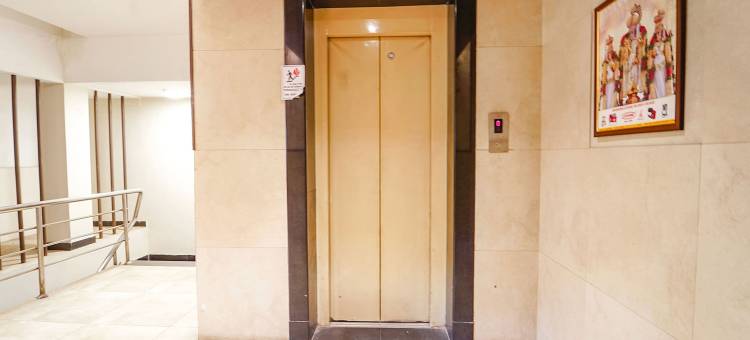 Fabhotel 卡尔帕甘(FabHotel Karpagam - 900m from Nehru Stadium)图片