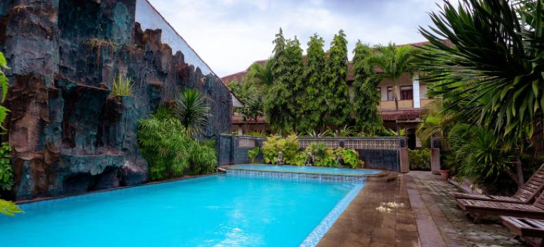 玛科塔普棱空酒店(Mahkota Plengkung Hotel by ecommerceloka)图片