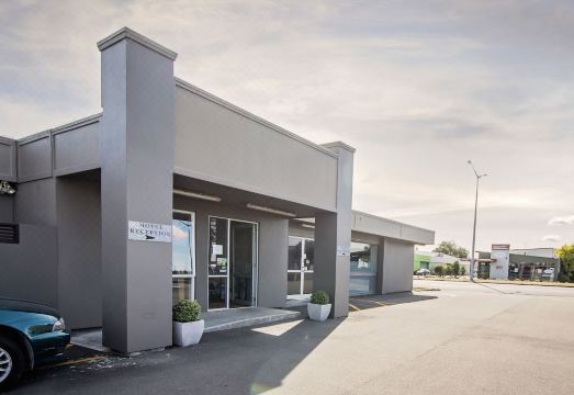 Aspree Motor Inn Hotel Overview