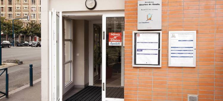 塞祖尔阿菲尔庞坦查尔斯戴高乐酒店(Séjours & Affaires Pantin Charles de Gaulle)图片