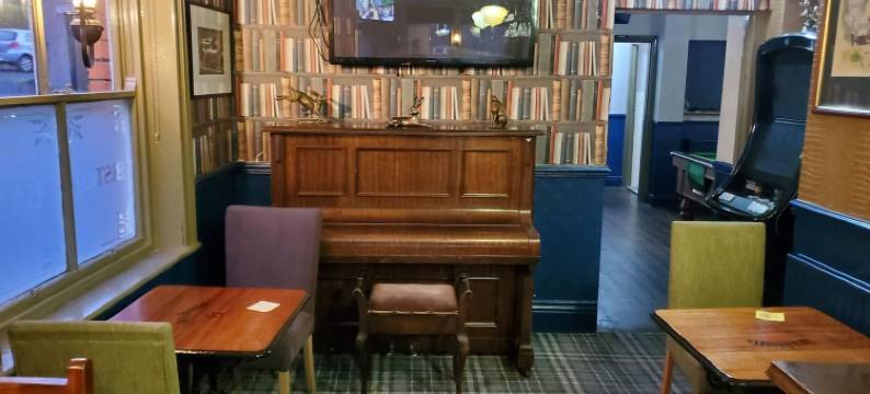 皇后阿姆斯酒店(The Queens Arms Hotel Acomb)图片