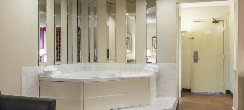 Greenstay Hotel Joplin Missouri图片