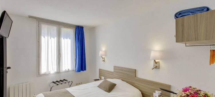 圣布里厄战神广场酒店(Contact Hôtel du Champ de Mars de Saint-Brieuc)图片