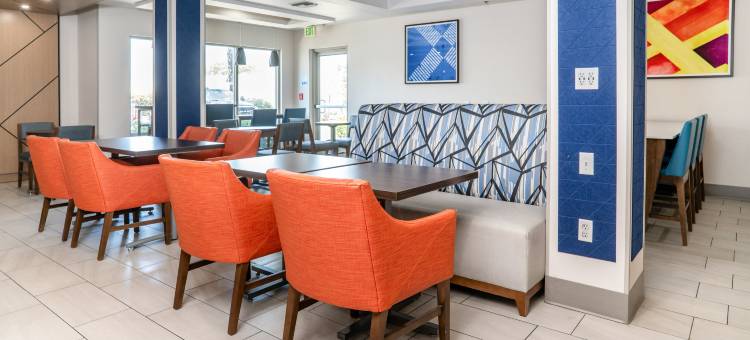 智选假日套房酒店圣迭戈OTAY MESA(Holiday Inn Express & Suites SAN DIEGO OTAY MESA by IHG)图片