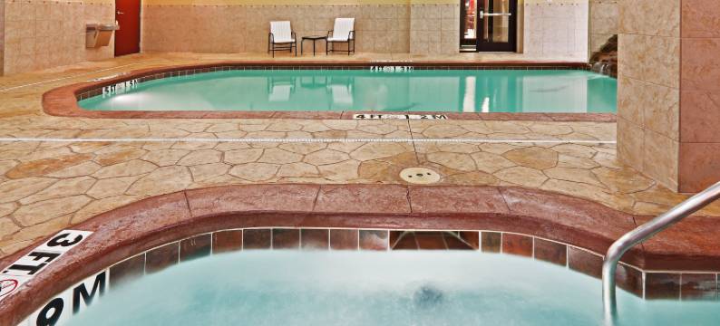 Holiday Inn 俄克拉何马城机场(Holiday Inn OKLAHOMA CITY AIRPORT by IHG)图片