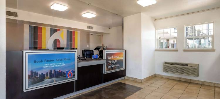Studio 6 沃斯堡，德克萨斯州 -Stockyards East(Studio 6 Fort Worth, TX -Stockyards East)图片