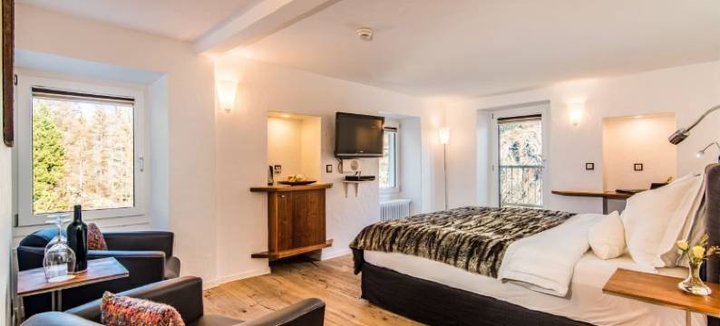 瓦尔德酒店弗莱施霍恩 - 萨斯费全景隐居处(Waldhotel Fletschhorn Panoramic Retreat in Saas Fee)图片