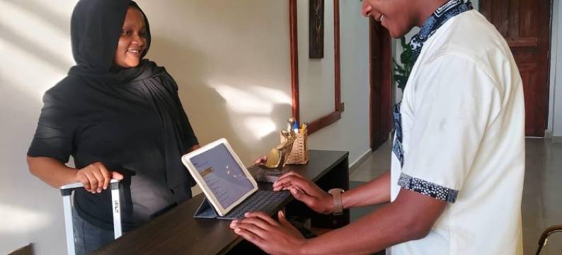 沙滩与日落(Sand and Sunset)图片