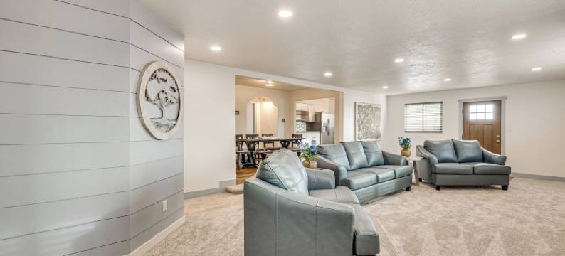 距绘画矿山16英里：宽敞的西姆拉家园！(16 Mi to Paint Mines: Spacious Simla Home!)图片