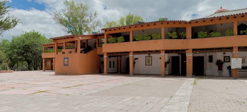 阿托托尼科埃尔别霍酒店(Atotonilco Hotel & Club)图片