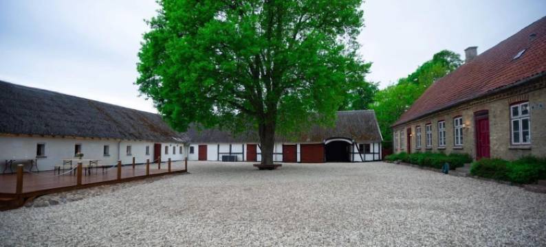 斯瓦勒霍尔姆农庄罗斯基勒(Svaleholm Gard Roskilde)图片