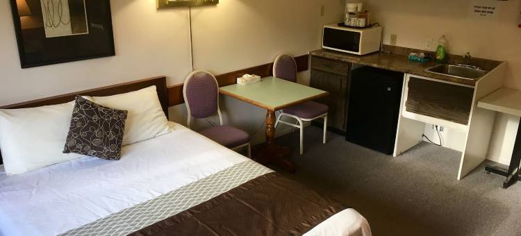 富勒湖彻梅纳斯汽车旅馆(Fuller Lake Chemainus Motel)图片