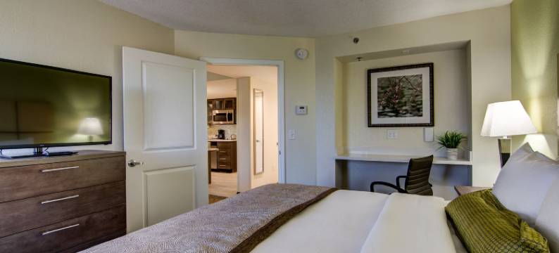 Candlewood Suites 里士满 - 西百老汇 IHG(Candlewood Suites RICHMOND - WEST BROAD by IHG)图片