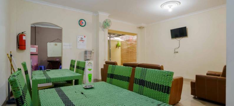 RedDoorz at Andalas Asri图片