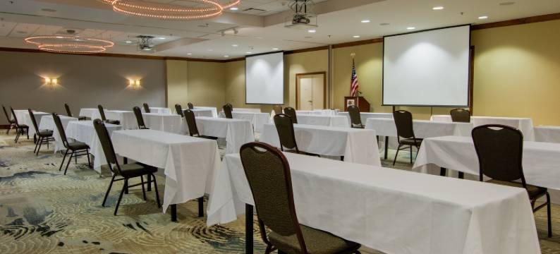 纽瓦克希尔顿逸林酒店(DoubleTree by Hilton Hotel Newark)图片