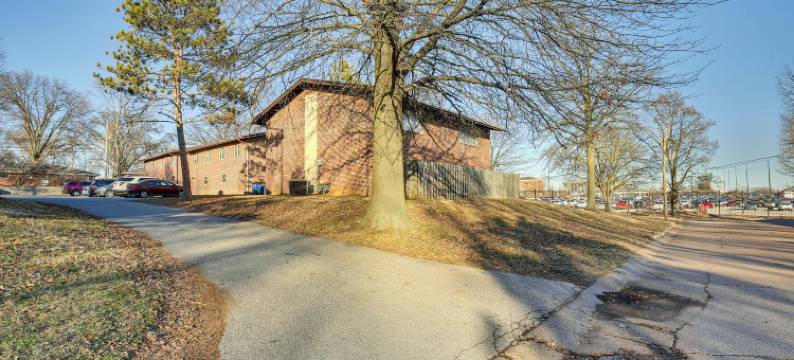 圣安镇家庭住宿，距离国际机场< 1英里！(St Ann Townhome < 1 Mi to International Airport!)图片