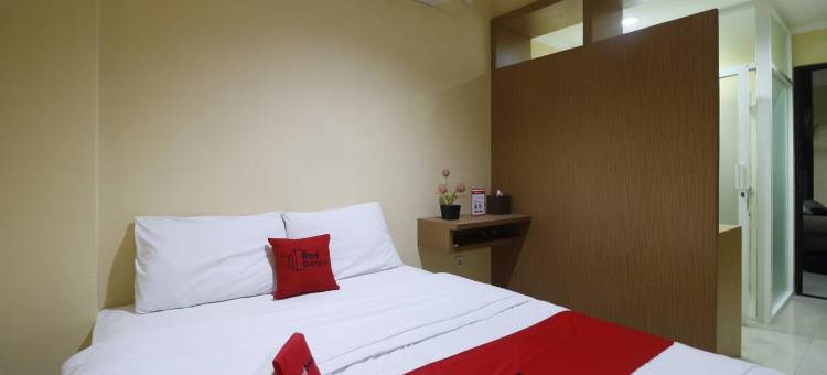 红多兹酒店-近ITC塞姆帕卡马斯(RedDoorz Near ITC Cempaka Mas)图片