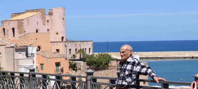 Villa in Valderice with Pool and Garden图片
