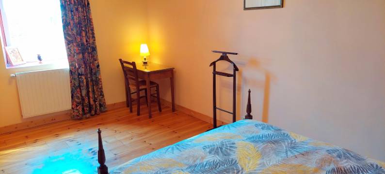 Stone House near Penze River and Morlaix Bay图片