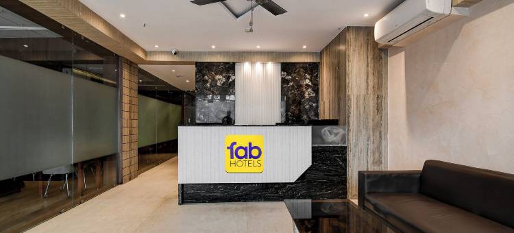 Fabhotel 克莱夫丽晶洛夫洛克(FabHotel Seventy Seven)图片