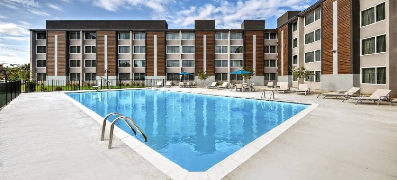 智选假日路易斯威尔机场世博中心酒店(Holiday Inn Express LOUISVILLE AIRPORT EXPO CENTER by IHG)图片