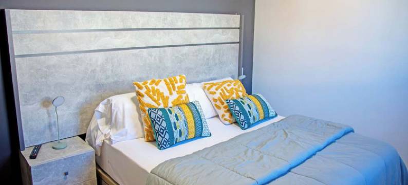 圣坦德尔马里亚诺公寓套房3000(Apartmentos Santander Maliaño Suites 3000)图片