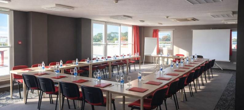 达克斯北部布吕耶尔原生酒店(The Originals City Hôtel les Bruyères Dax Nord)图片