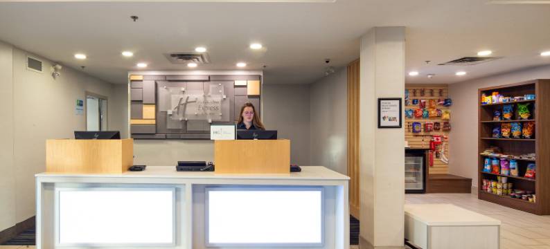 智选假日套房酒店欣顿(Holiday Inn Express & Suites HINTON by IHG)图片