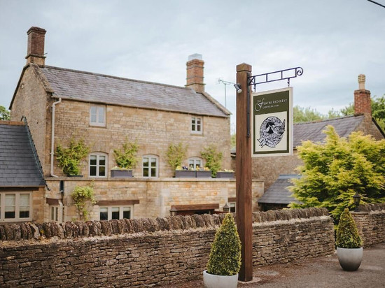 羽毛鸟巢乡村旅馆