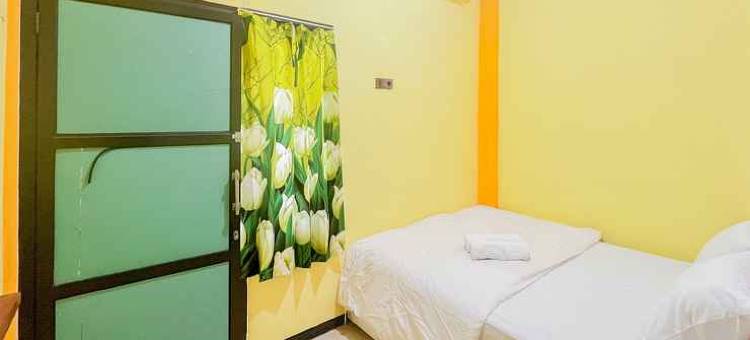 Sion Homestay Mitra RedDoorz Near Terminal Kertajaya Mojokerto图片