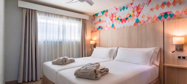 塞尔瓦图尔伊索拉套房(Servatur Isora Suites)图片