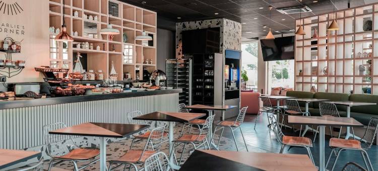 宜必思马蒂格酒店(Ibis Martigues)图片