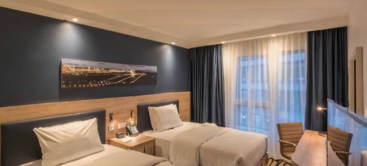 法兰克福机场希尔顿欢朋酒店(Hampton by Hilton Frankfurt Airport)图片