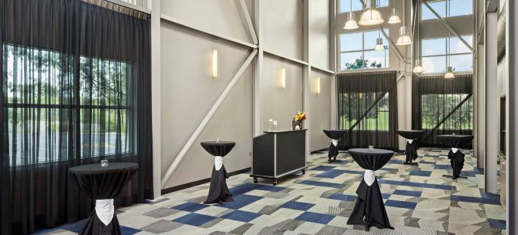 密尔沃基西北万豪德尔塔酒店(Delta Hotels by Marriott Milwaukee Northwest)图片