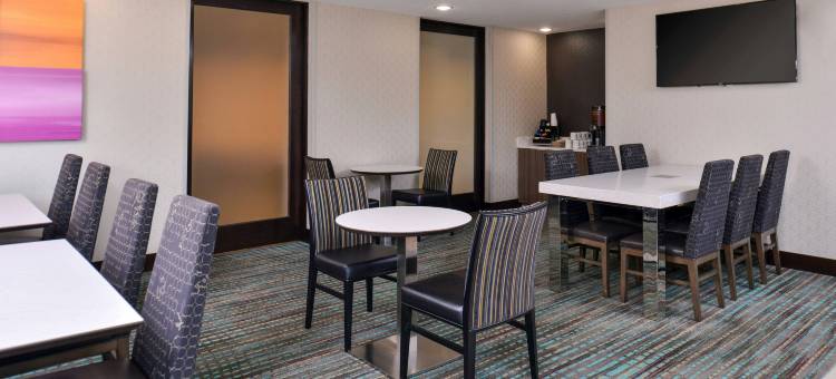 锡达拉皮兹南居家酒店(Residence Inn Cedar Rapids South)图片