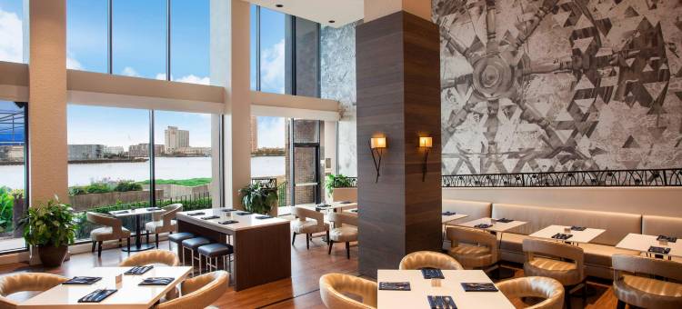 诺福克海湾喜来登酒店(Sheraton Norfolk Waterside Hotel)图片