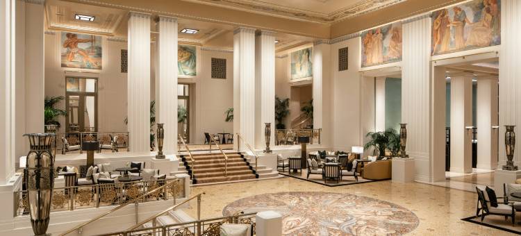 纽约华尔道夫酒店(Waldorf Astoria New York)图片