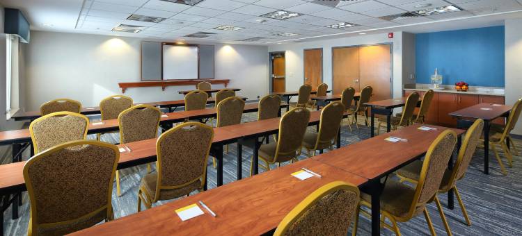 图森东/威廉姆斯中心欢朋套房酒店(Hampton Inn & Suites Tucson East/Williams Center)图片