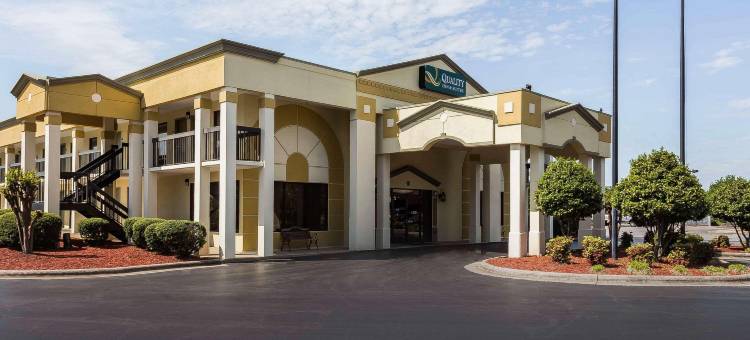 莱克诺曼穆尔斯维尔凯艺套房酒店(Quality Inn & Suites Mooresville-Lake Norman)图片