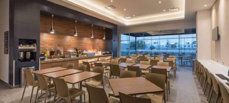 瓜达拉哈拉南部温德姆麦客达酒店(Microtel Inn & Suites by Wyndham Guadalajara Sur)图片