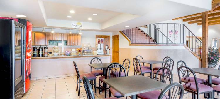 洛兹堡戴斯套房酒店(Days Inn & Suites by Wyndham Lordsburg)图片