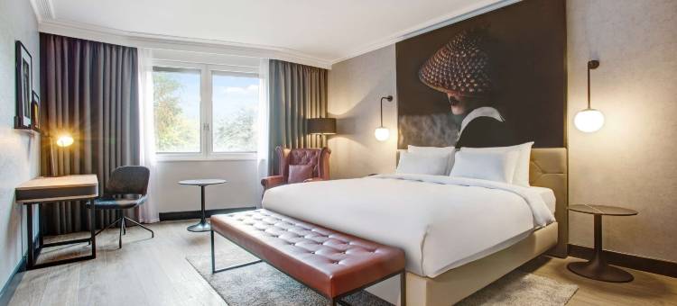 伦敦希思罗丽芮酒店(Radisson Red Hotel London Heathrow)图片