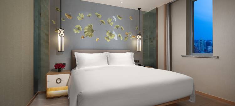 上海南新雅皇冠假日酒店图片