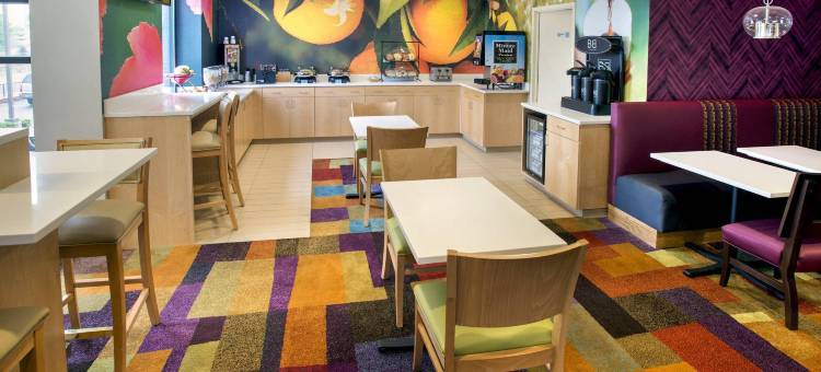 纽约拉瓜迪亚机场/阿斯托利亚万豪万枫酒店(Fairfield Inn New York LaGuardia Airport/Astoria)图片