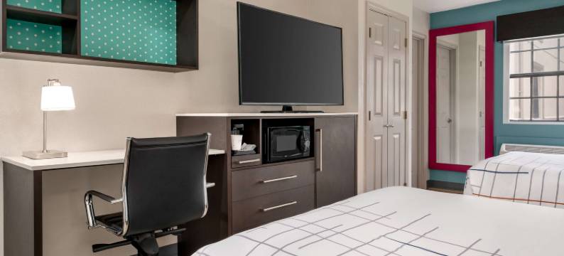 哥伦布机场区拉昆塔温德姆酒店(La Quinta Inn by Wyndham Columbus Airport Area)图片