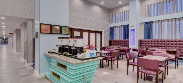 马萨诸塞州波士顿/斯托顿欢朋酒店及套房(Hampton Inn & Suites Boston/Stoughton, Ma)图片